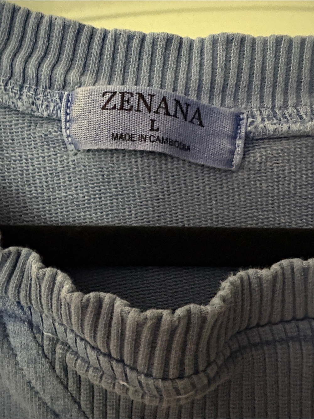 Super cute and comfy Zenana vintage wash crewneck in a soft light blue shade 💙 - Picture 2 of 7